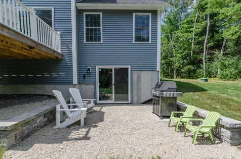 19 Brunswick Circle Pelham NH 03076
