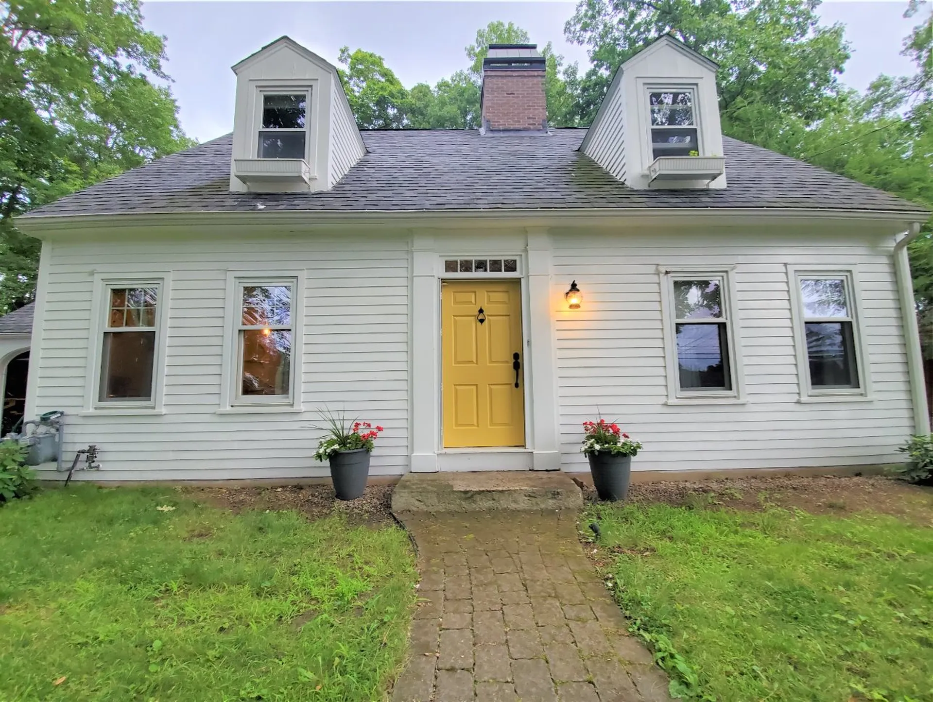 1147 Belmont Street Manchester NH 03104
