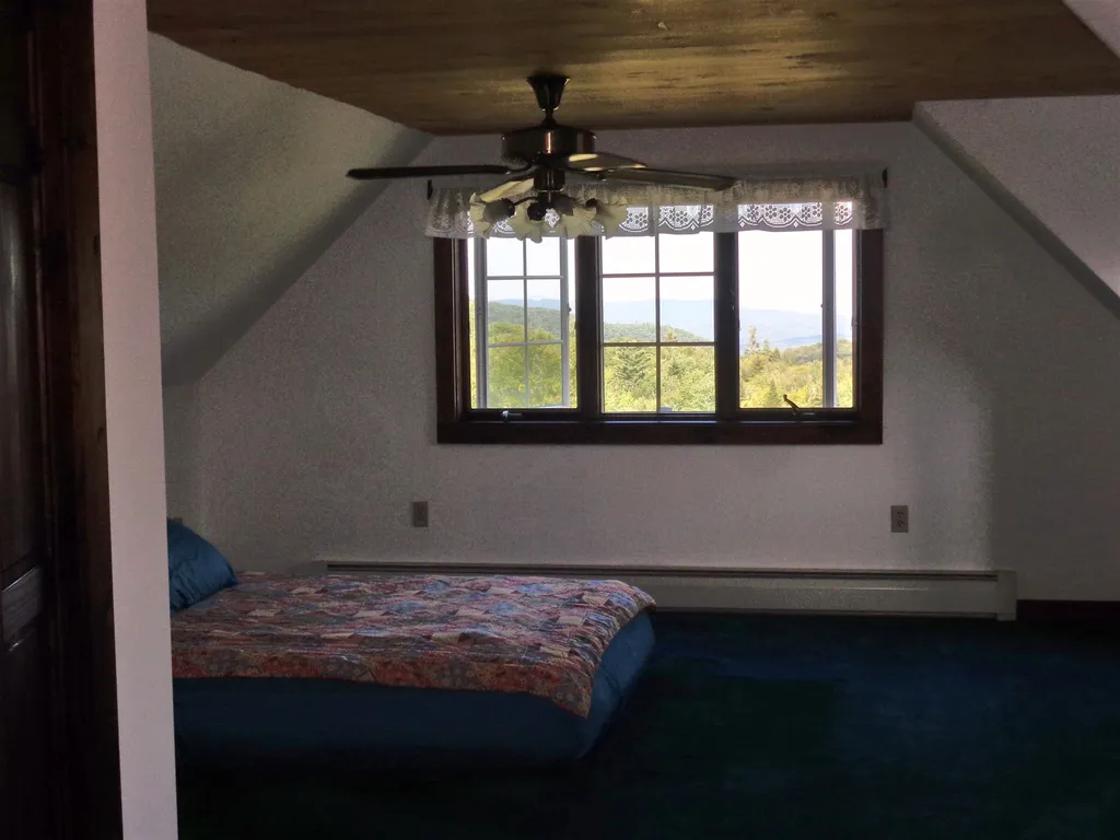 17 Grafton Road Alexandria NH 03222