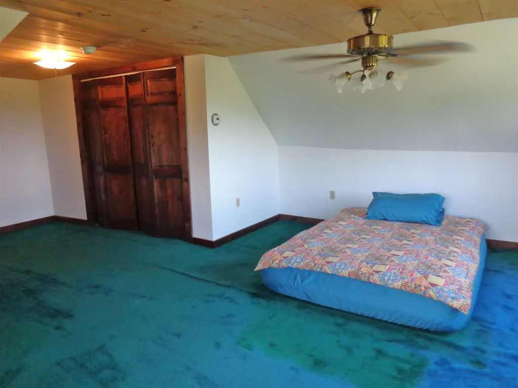 17 Grafton Road Alexandria NH 03222