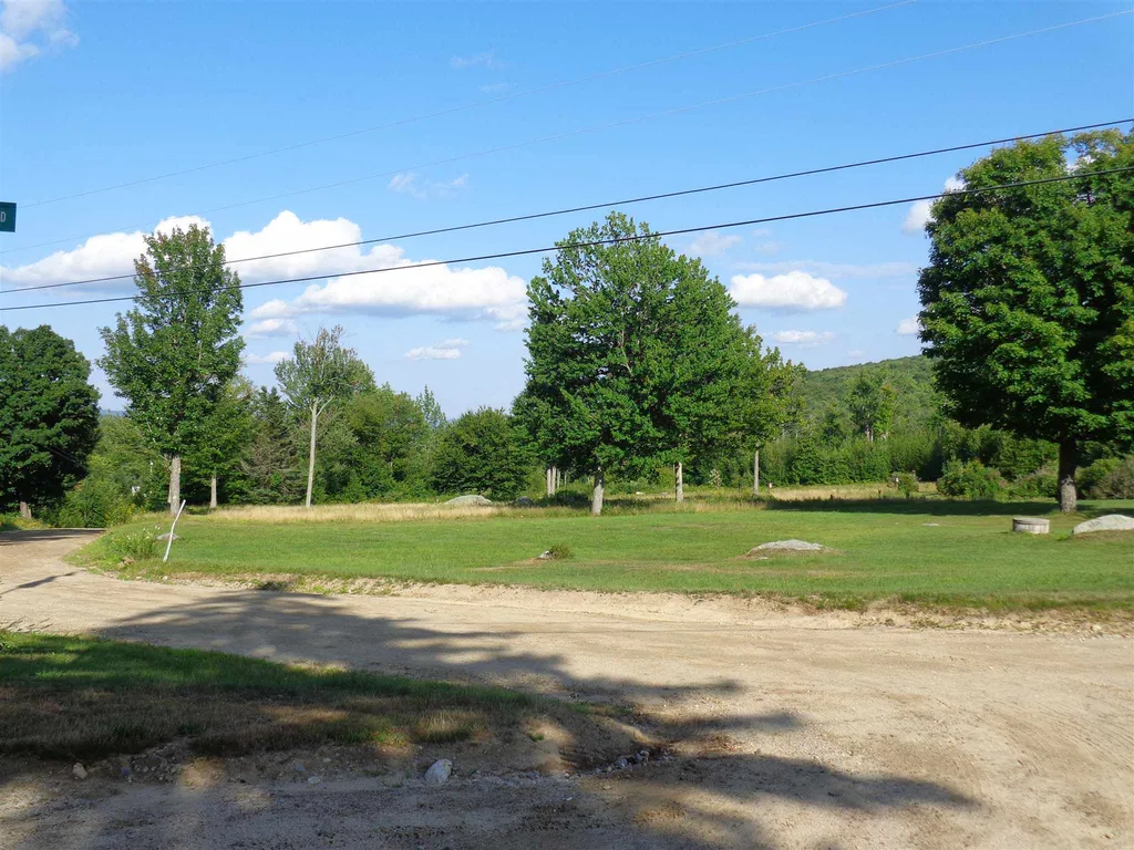 17 Grafton Road Alexandria NH 03222