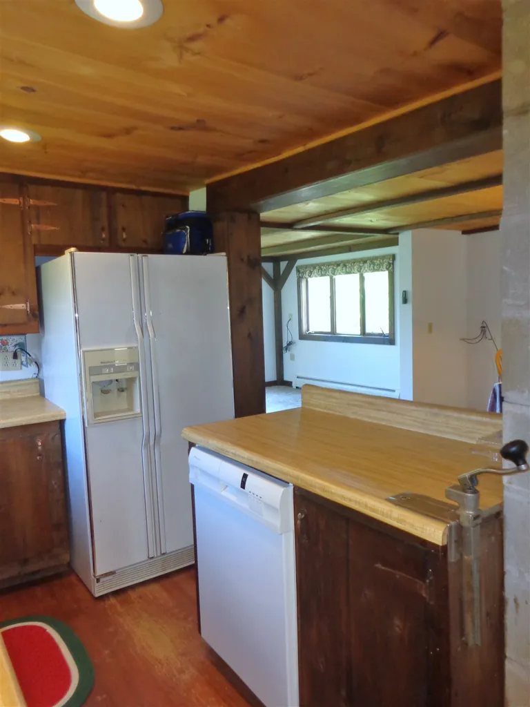 17 Grafton Road Alexandria NH 03222