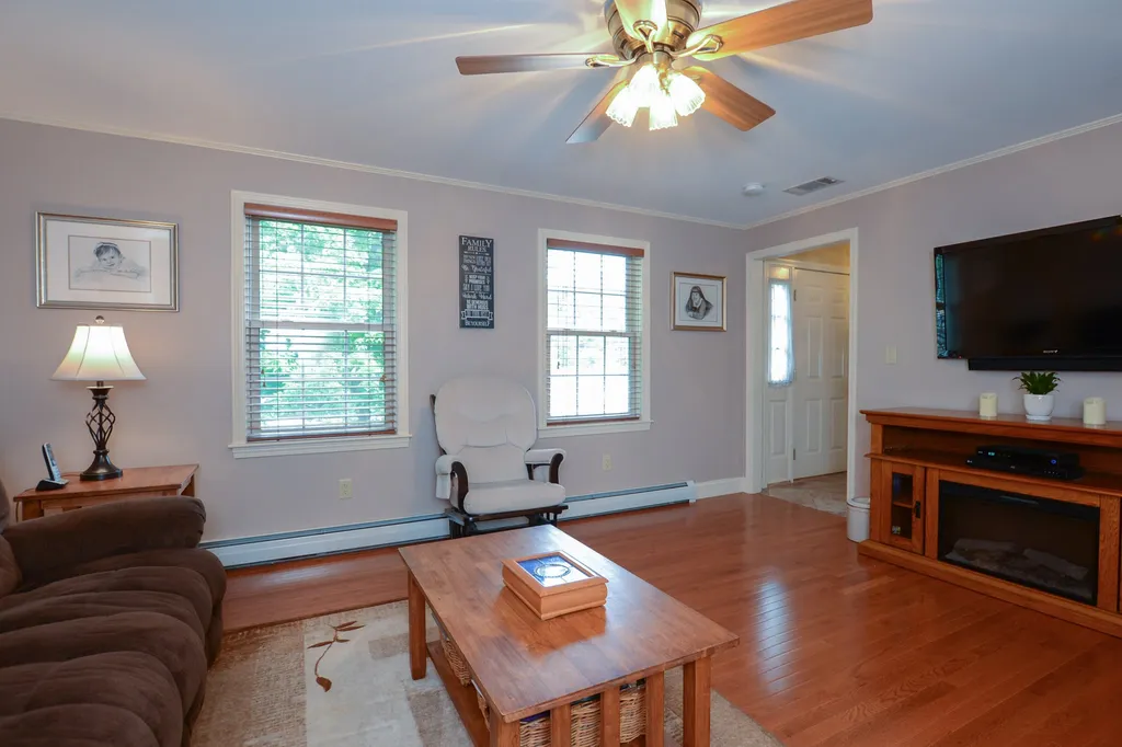 16 Dean Drive Dover NH 03820