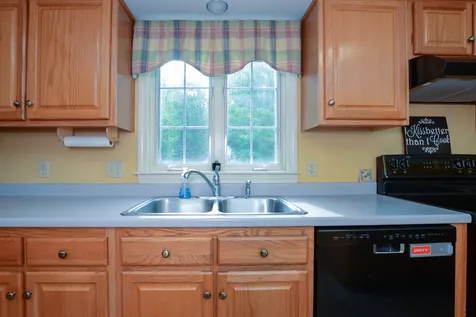 16 Dean Drive Dover NH 03820