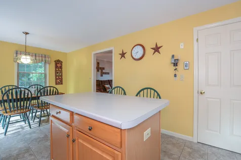16 Dean Drive Dover NH 03820