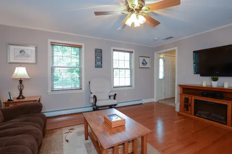 16 Dean Drive Dover NH 03820