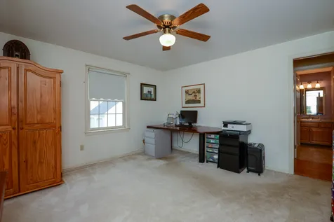 16 Dean Drive Dover NH 03820
