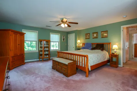 16 Dean Drive Dover NH 03820