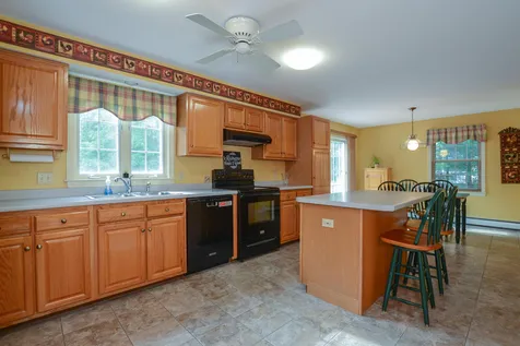 16 Dean Drive Dover NH 03820