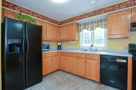 16 Dean Drive Dover NH 03820
