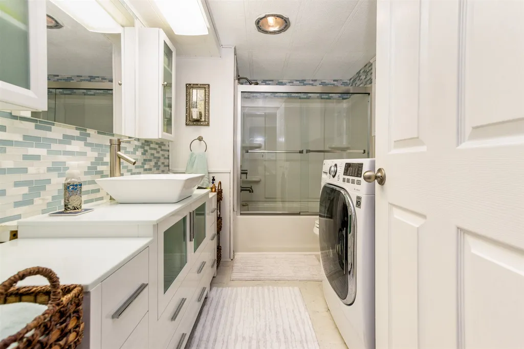 5 S Cranberry Lane Rochester NH 03867