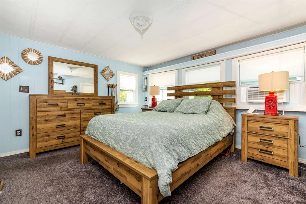 5 S Cranberry Lane Rochester NH 03867
