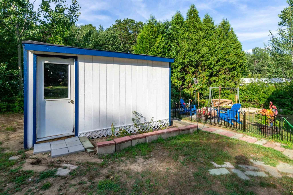 5 S Cranberry Lane Rochester NH 03867