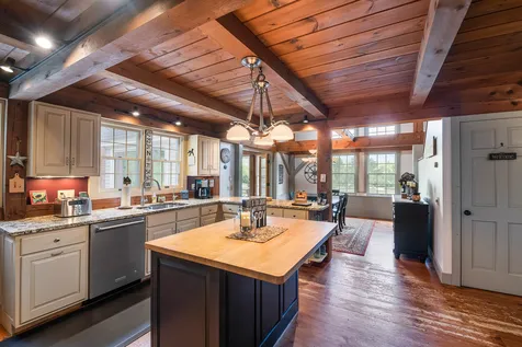 151 Shindagan Road Wilmot NH 03287