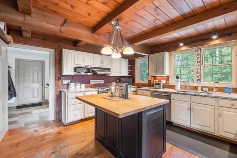 151 Shindagan Road Wilmot NH 03287
