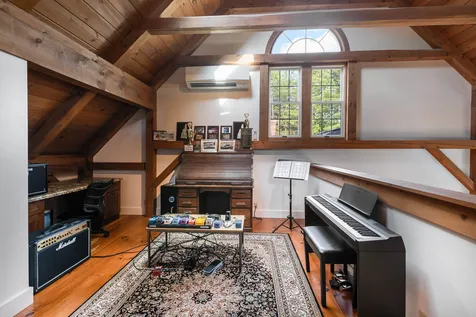151 Shindagan Road Wilmot NH 03287