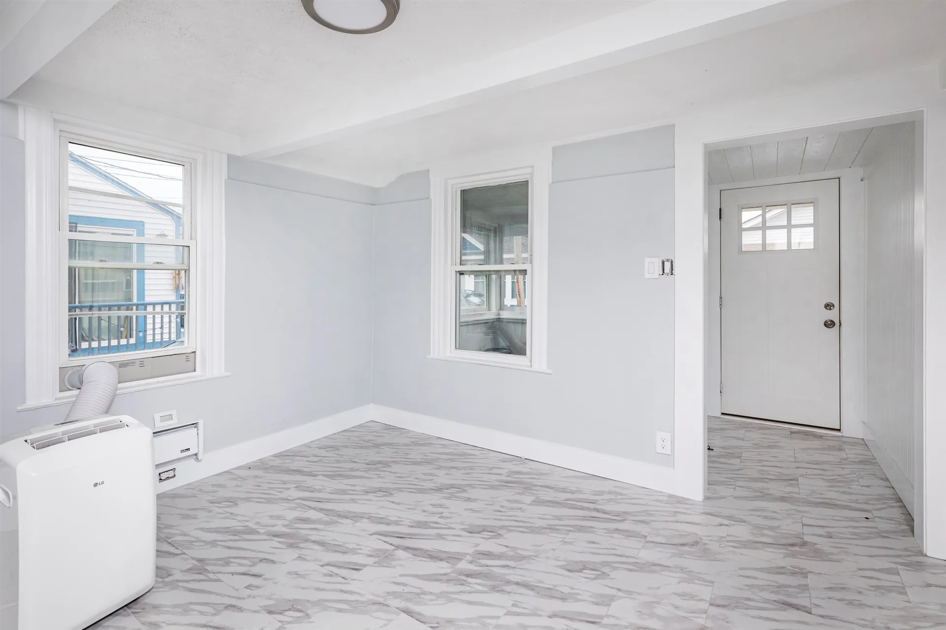 18 Perkins Avenue Hampton NH 03842