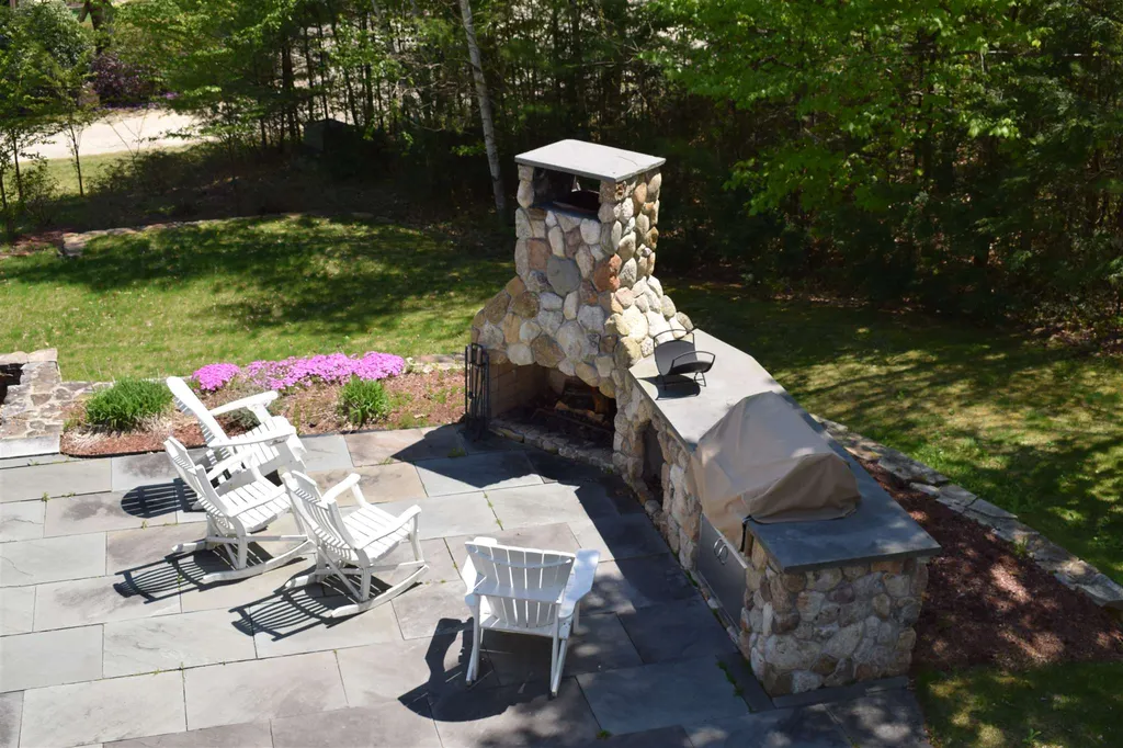 11 Lower Waldron Road Meredith NH 03253