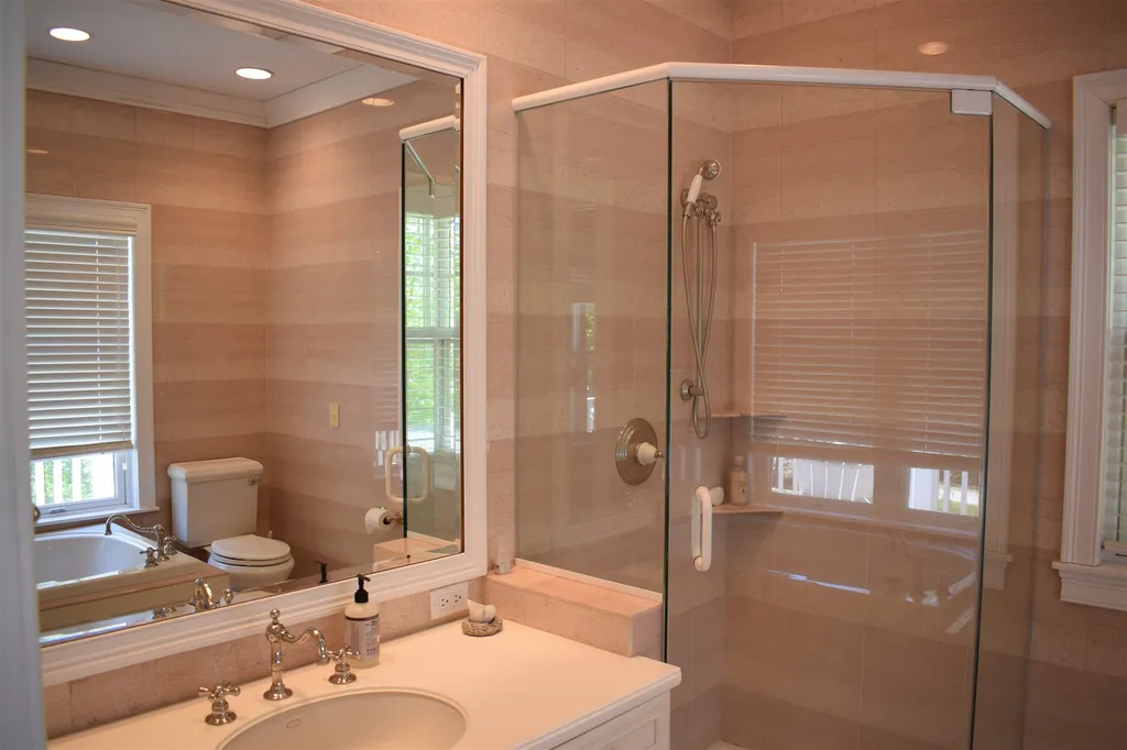 11 Lower Waldron Road Meredith NH 03253
