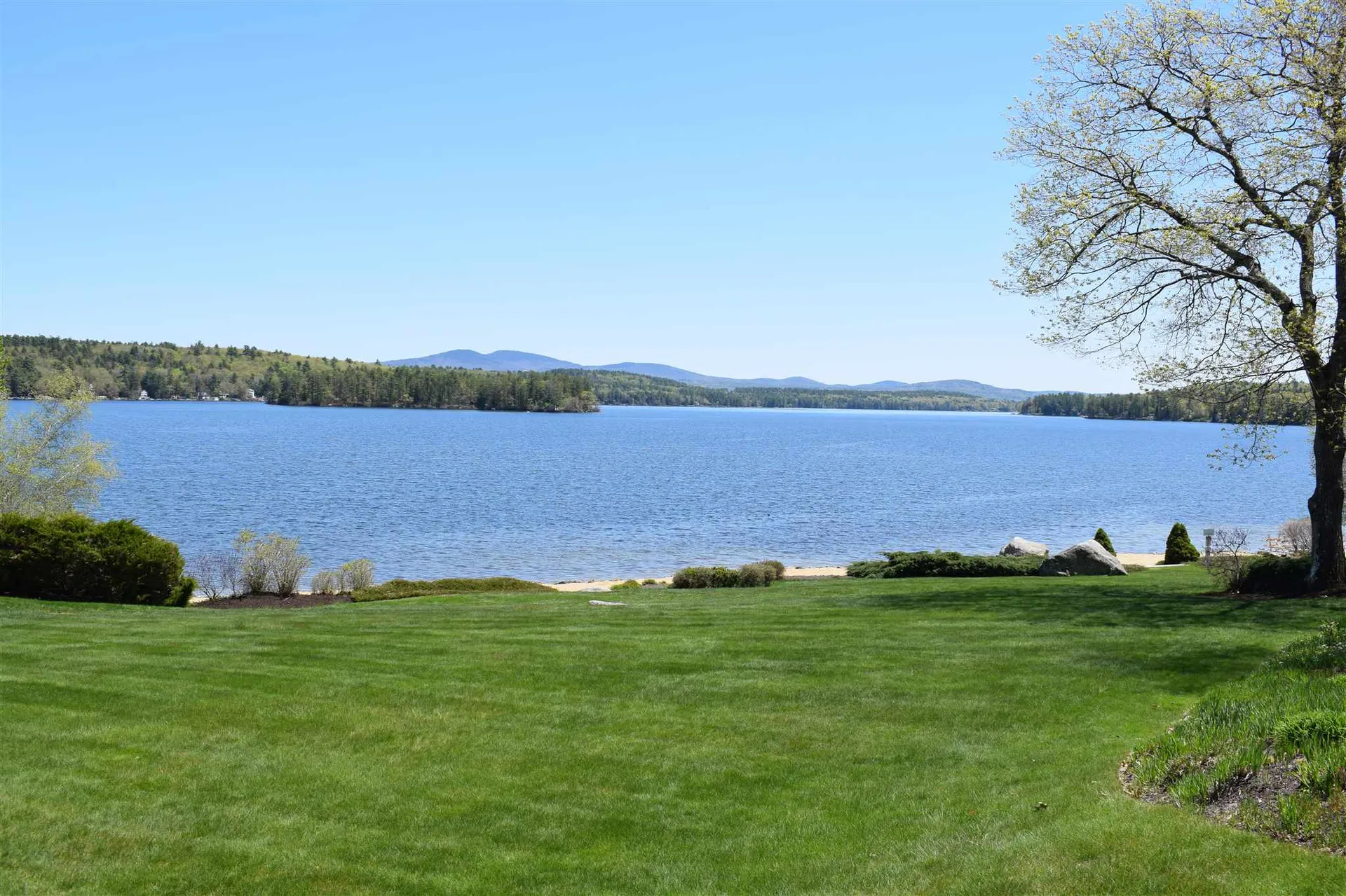 11 Lower Waldron Road Meredith NH 03253