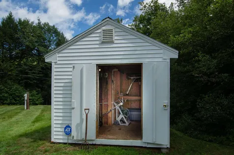 88 Duke Road Newfane VT 05345