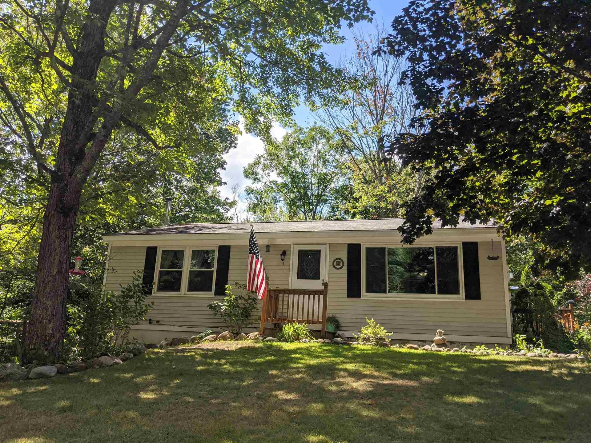 4 Simmons Court Tilton NH 03276