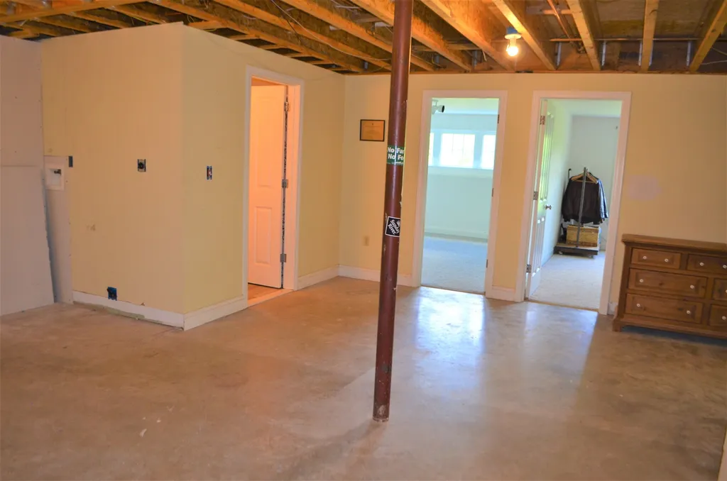 66 Colleague Pond Road Henniker NH 03242