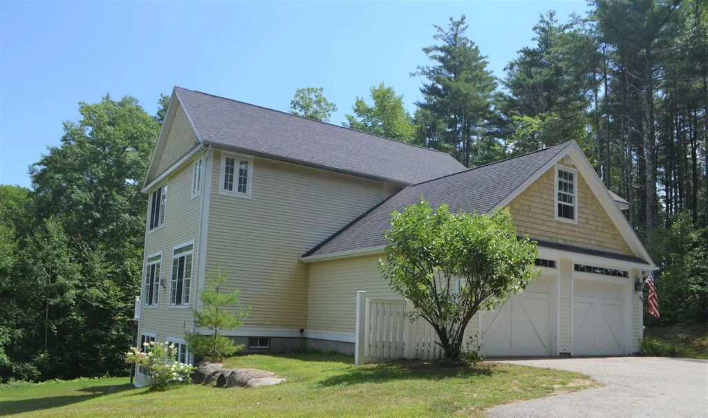 66 Colleague Pond Road Henniker NH 03242