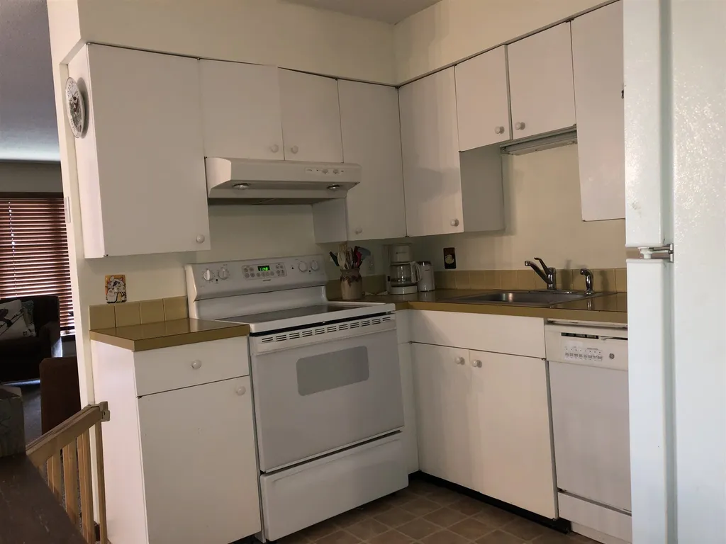 33 North Lynx Drive Warren VT 05660