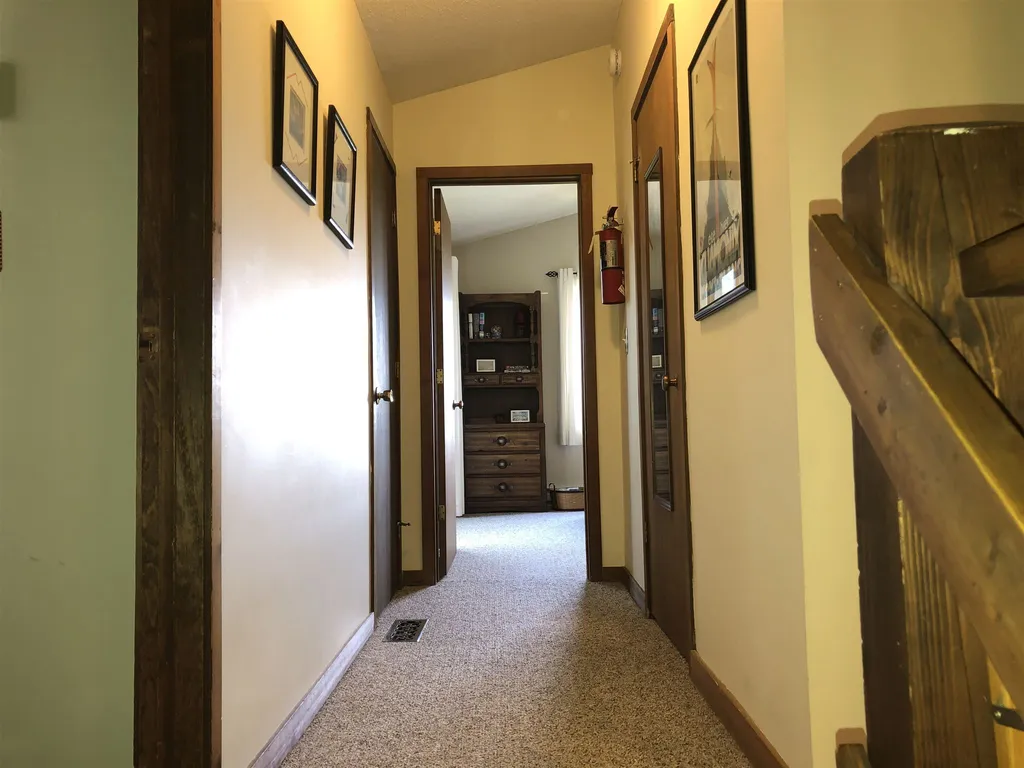 33 North Lynx Drive Warren VT 05660