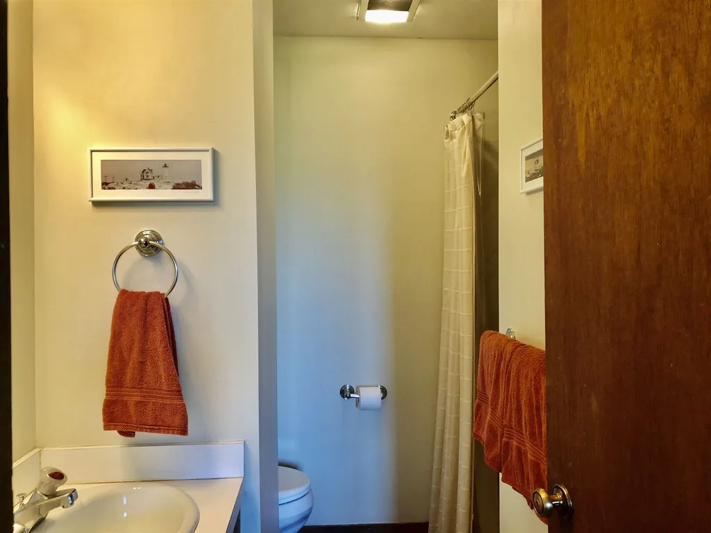 33 North Lynx Drive Warren VT 05660
