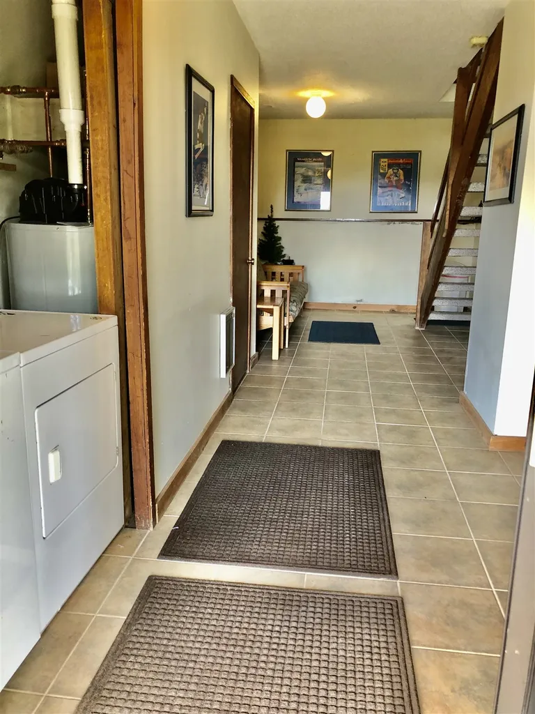 33 North Lynx Drive Warren VT 05660