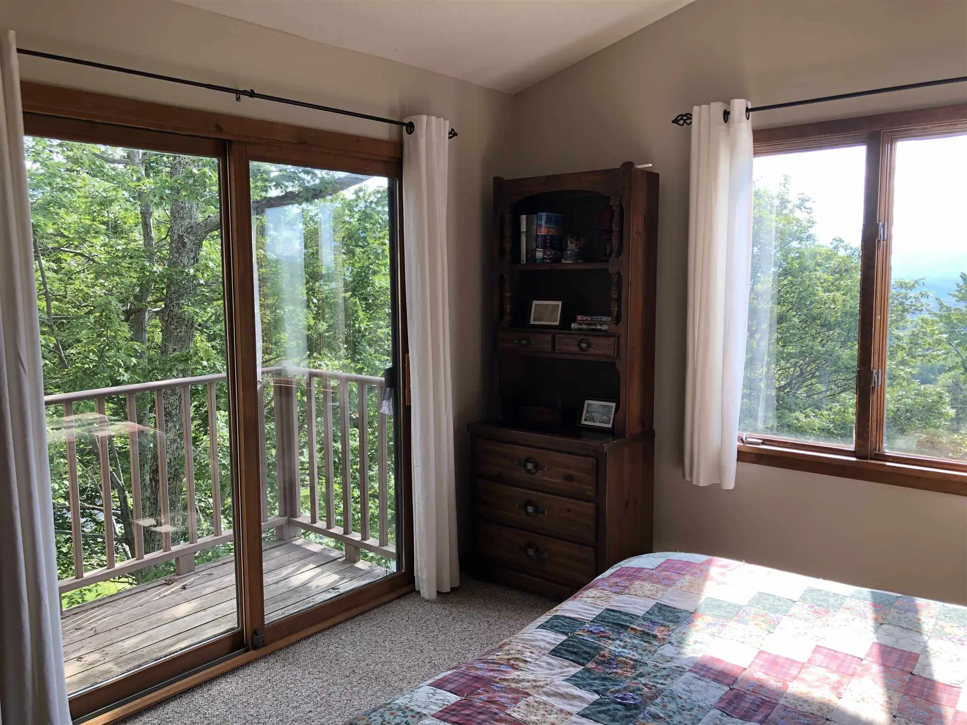 33 North Lynx Drive Warren VT 05660