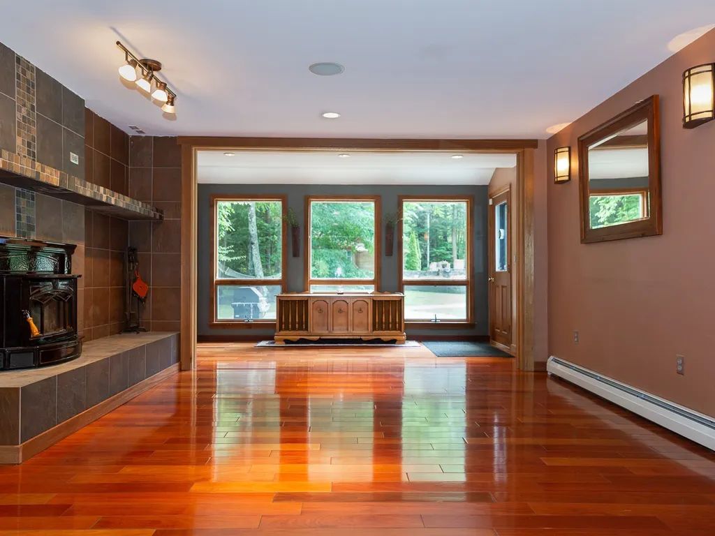 10 Hemlock Road Kensington NH 03833