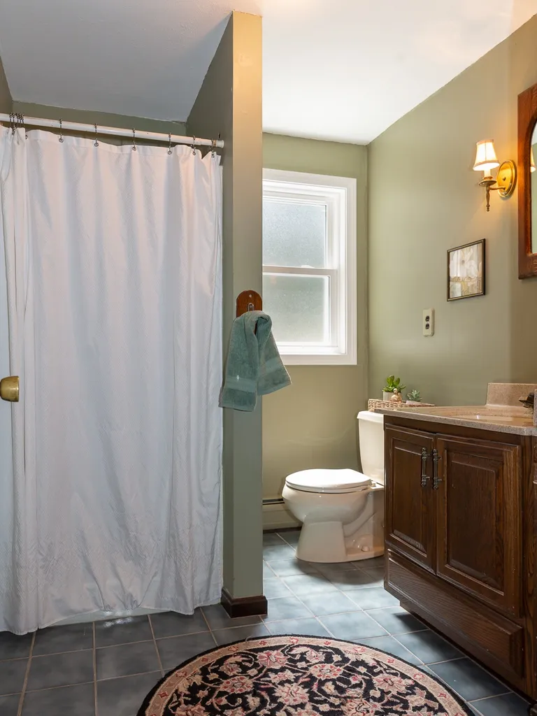 10 Hemlock Road Kensington NH 03833