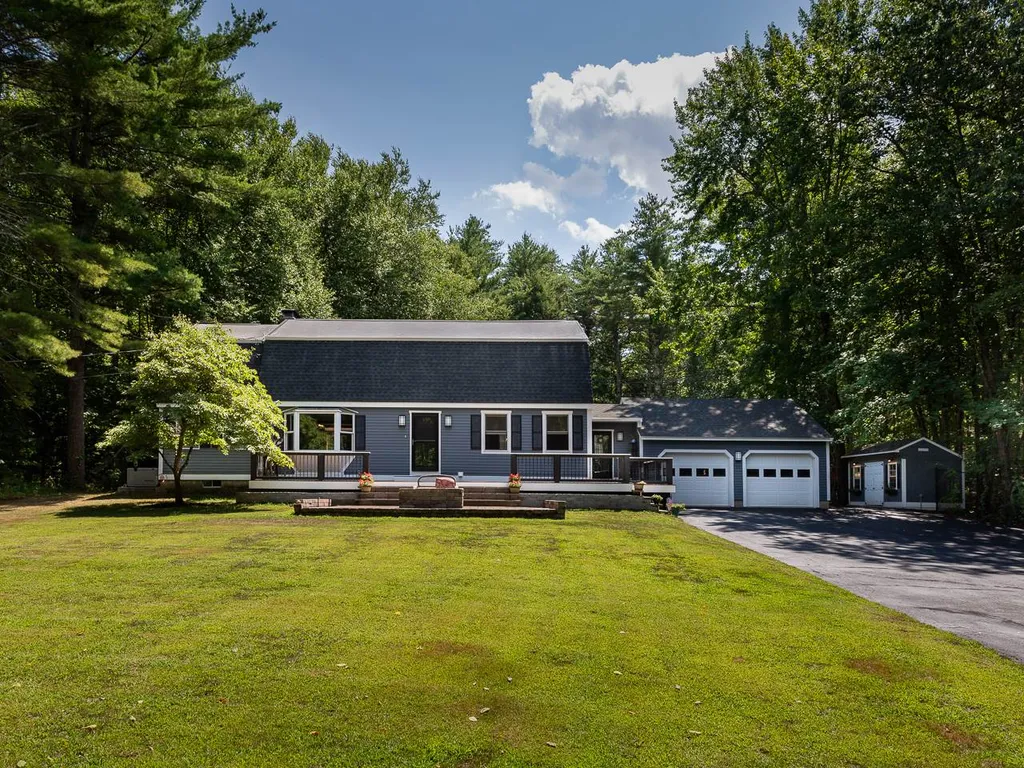 10 Hemlock Road Kensington NH 03833