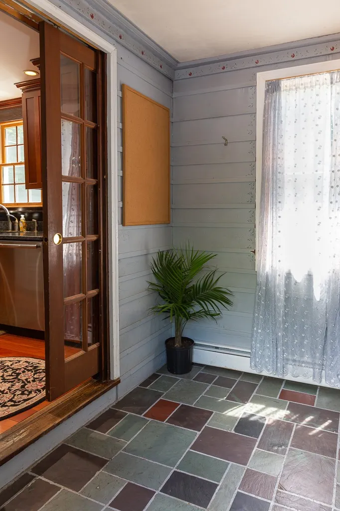 10 Hemlock Road Kensington NH 03833