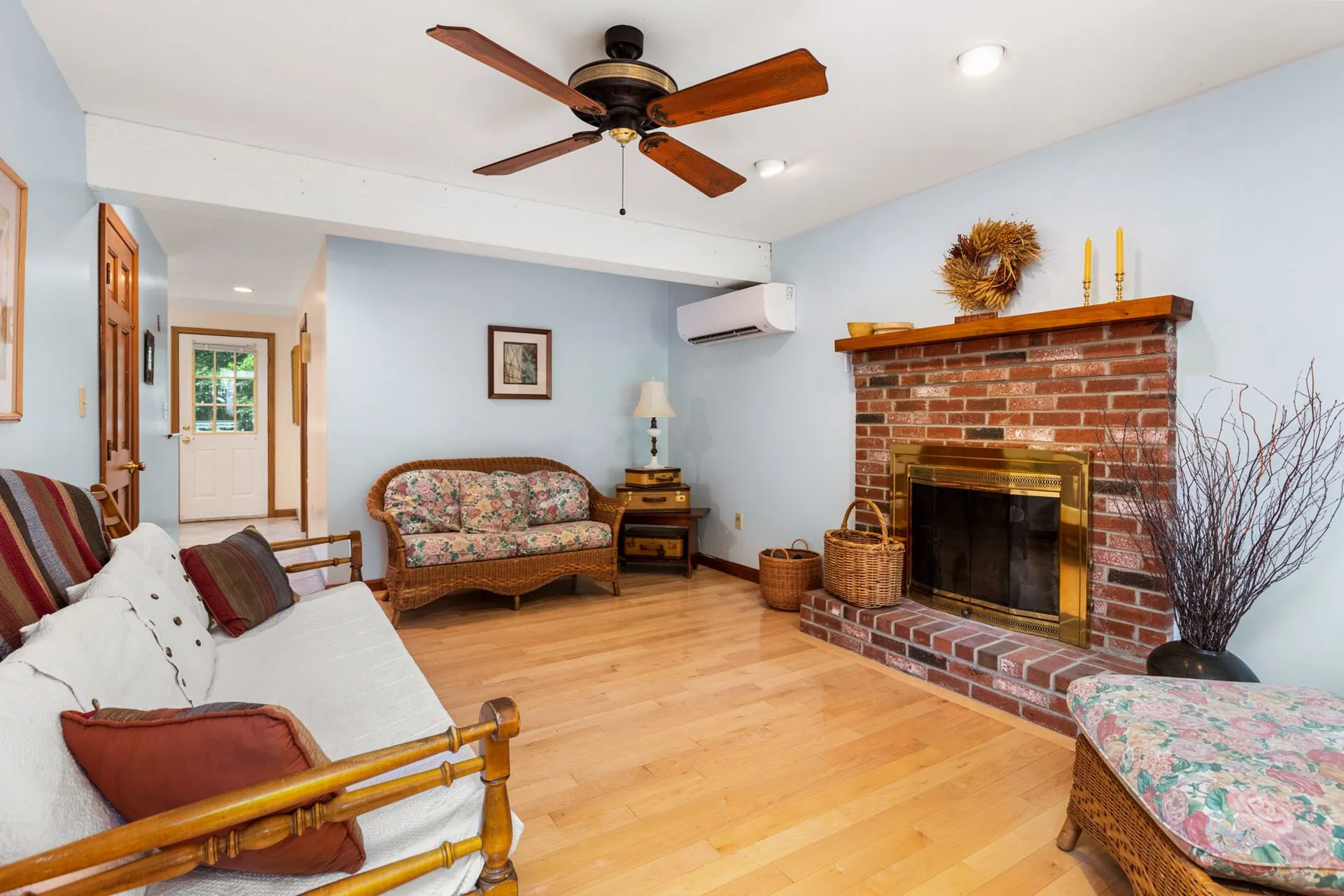 59 Forest Street Londonderry NH 03053