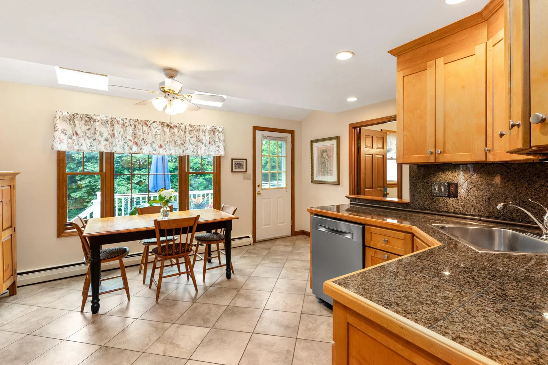 59 Forest Street Londonderry NH 03053