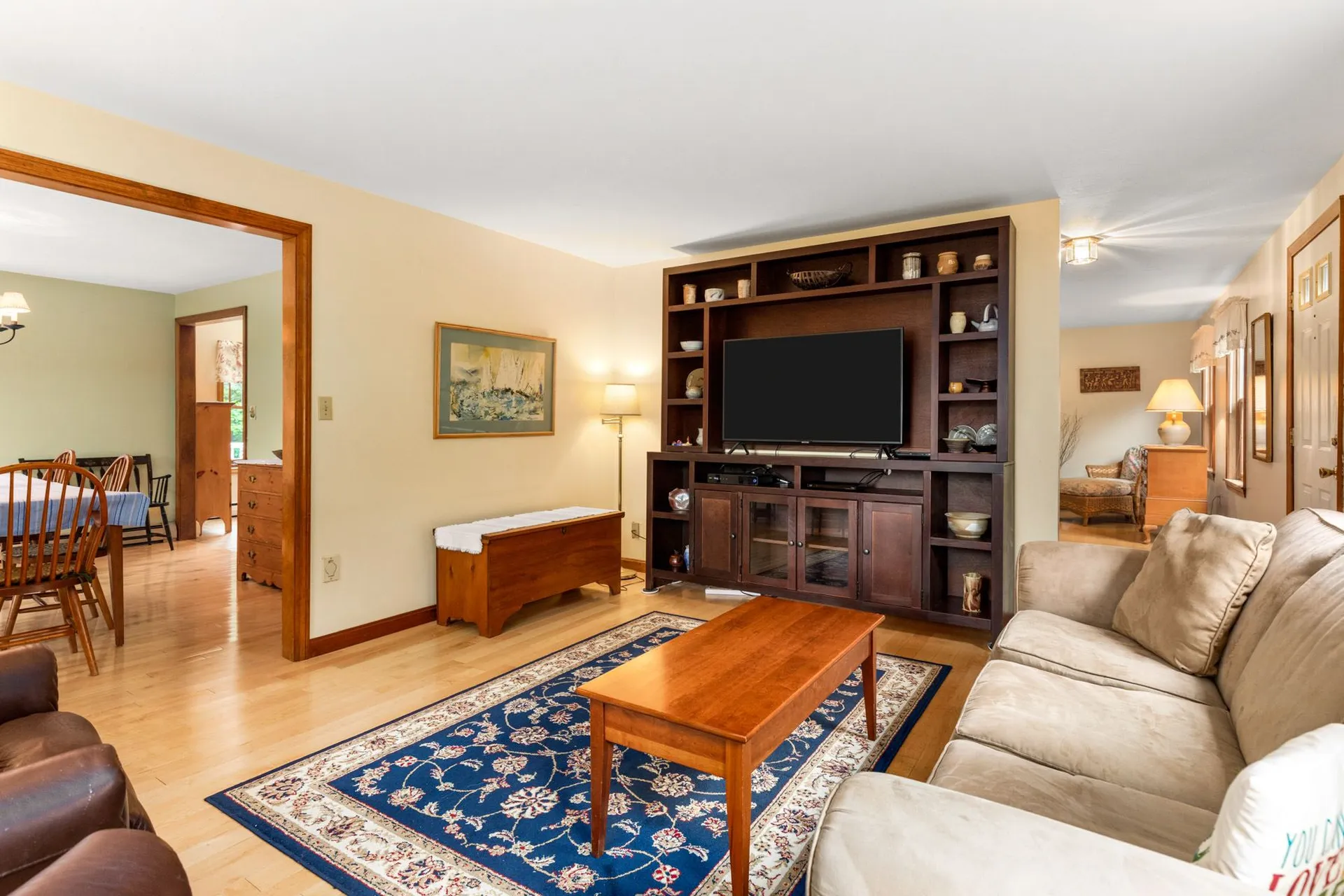 59 Forest Street Londonderry NH 03053