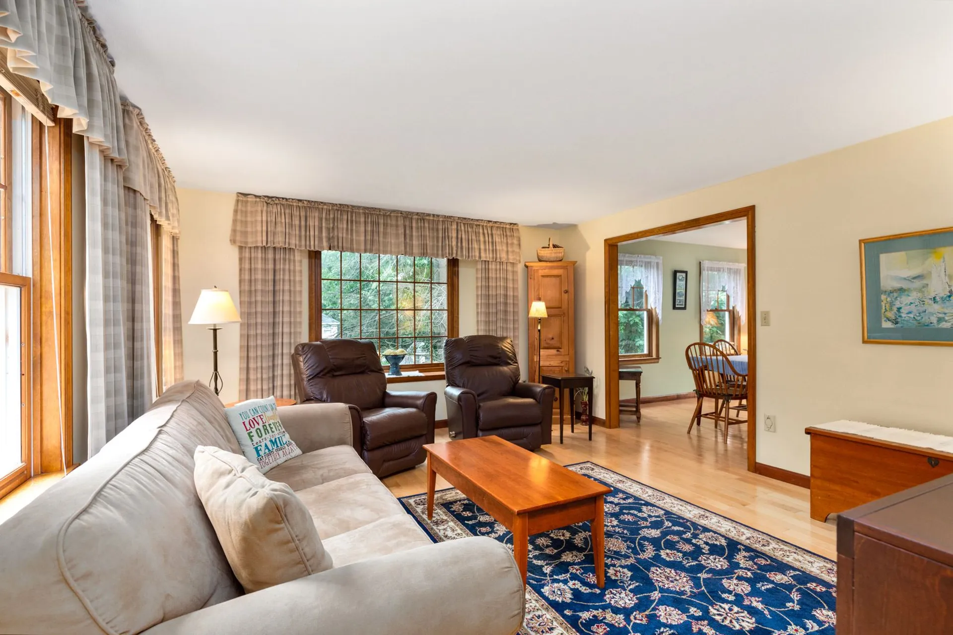 59 Forest Street Londonderry NH 03053