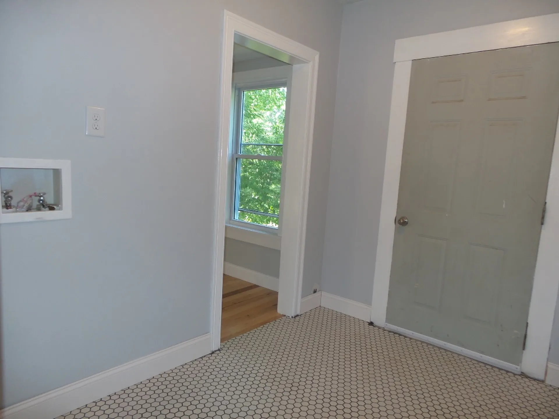 87 Stark Street Laconia NH 03246