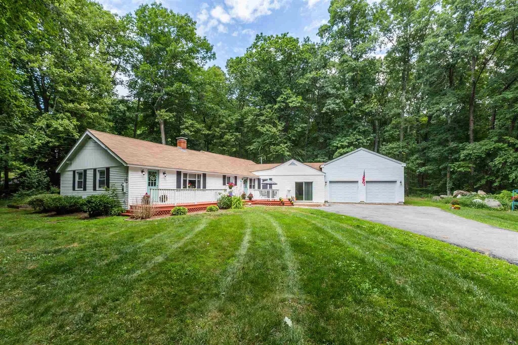 100 Wash Pond Road Hampstead NH 03841