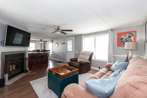 18 Eglin Boulevard Londonderry NH 03053