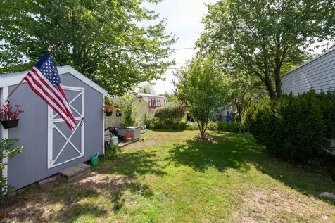 18 Eglin Boulevard Londonderry NH 03053