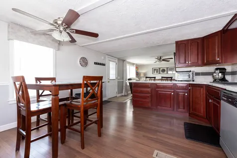 18 Eglin Boulevard Londonderry NH 03053
