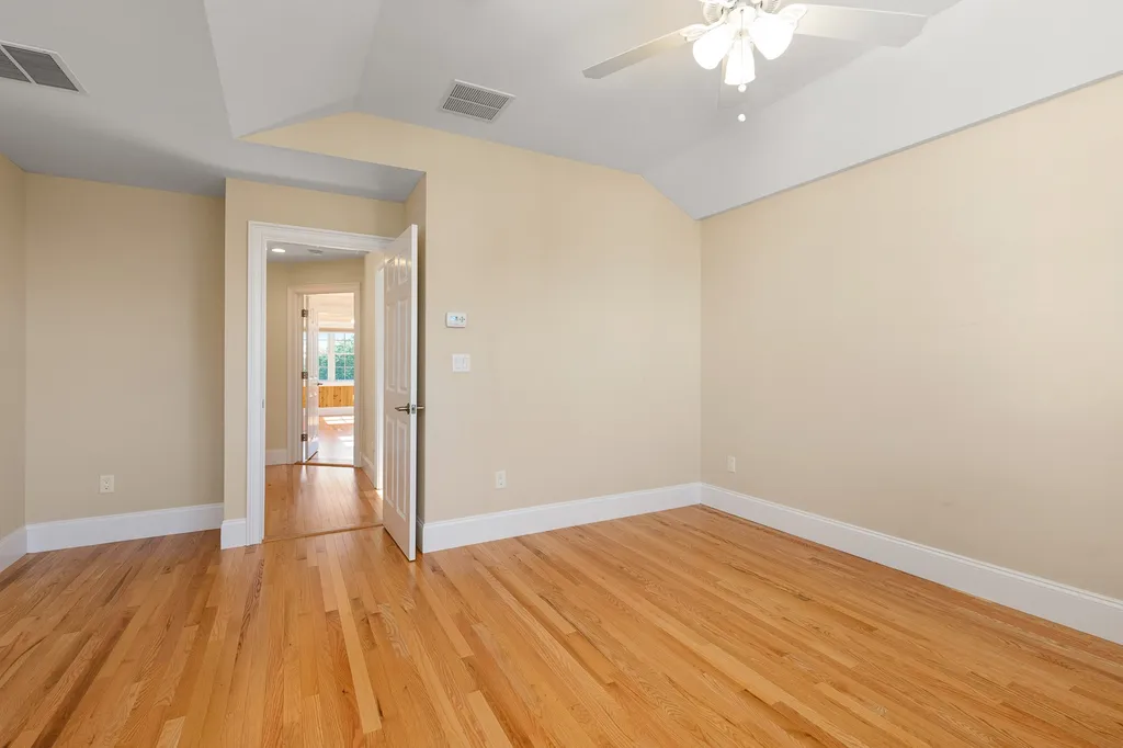 9 Thorwald Avenue Hampton NH 03842