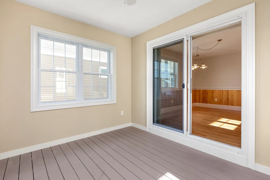 9 Thorwald Avenue Hampton NH 03842