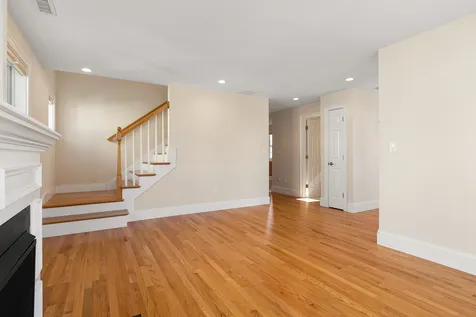 9 Thorwald Avenue Hampton NH 03842