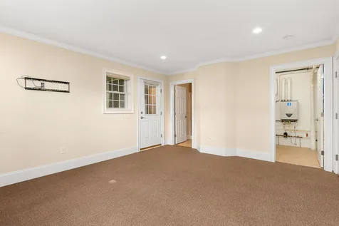 9 Thorwald Avenue Hampton NH 03842